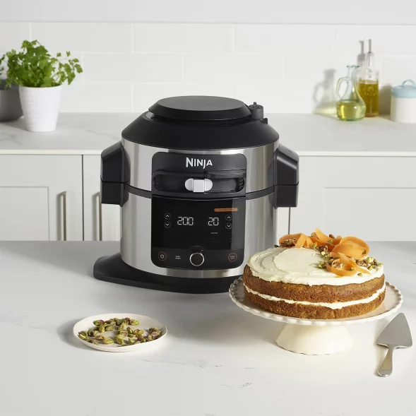 Ninja Foodi 11-in-1 SmartLid 6L Multi Cooker and Air Fryer